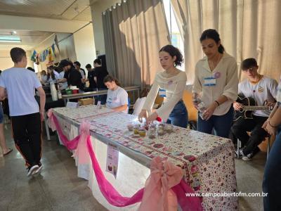 Feira do Empreendedorismo do ColÃ©gio Laranjeiras foi mais um sucesso em vendas e participaÃ§Ã£o